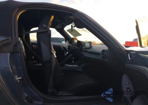 2020 Mazda Mx-5 Miata Club z USA, uszkodzony, nr VIN JM1NDAC73L0410126